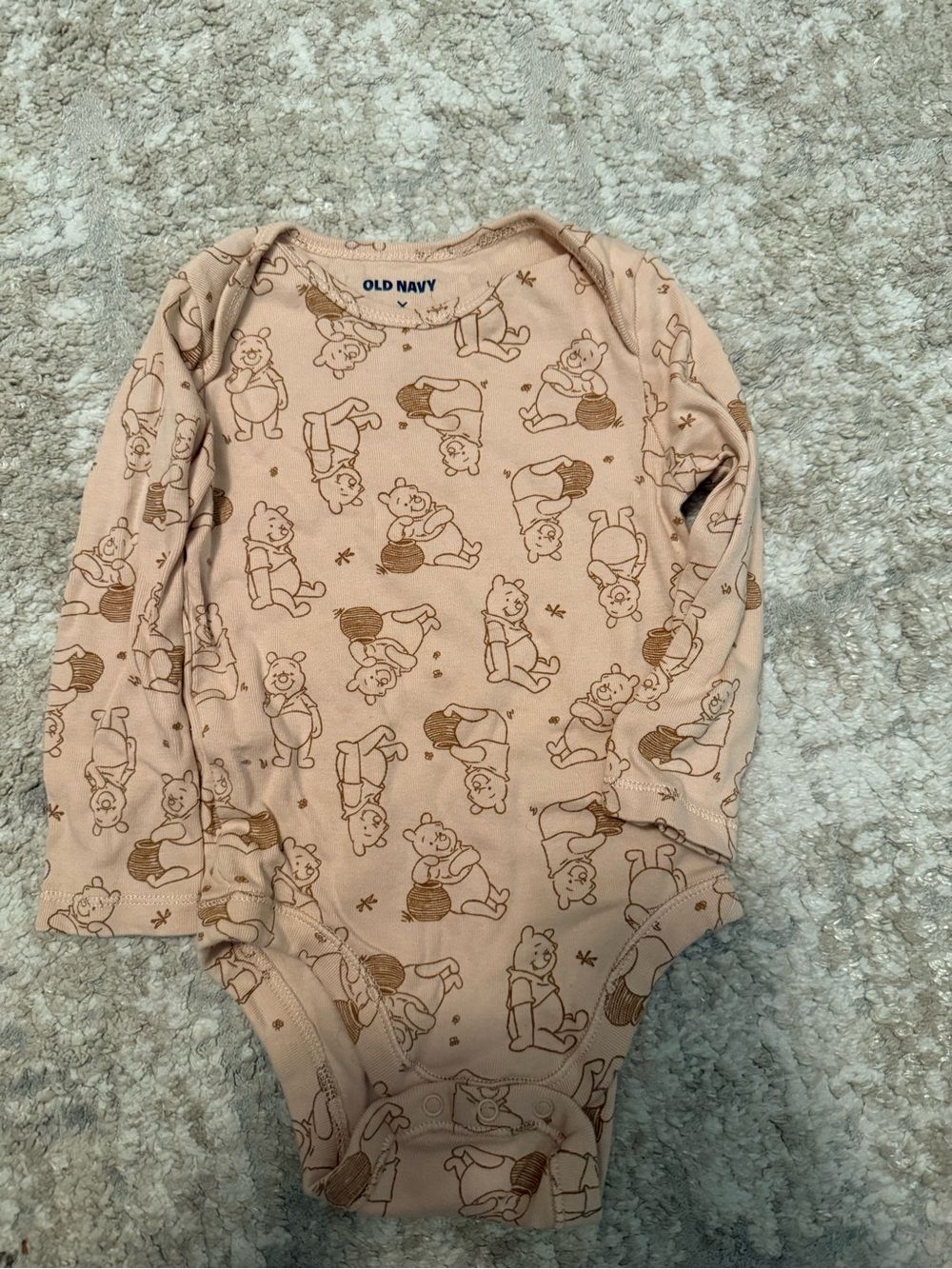 Old Navy Peach/Tan Winnie the Pooh Long-Sleeve One-Piece size 12/18M